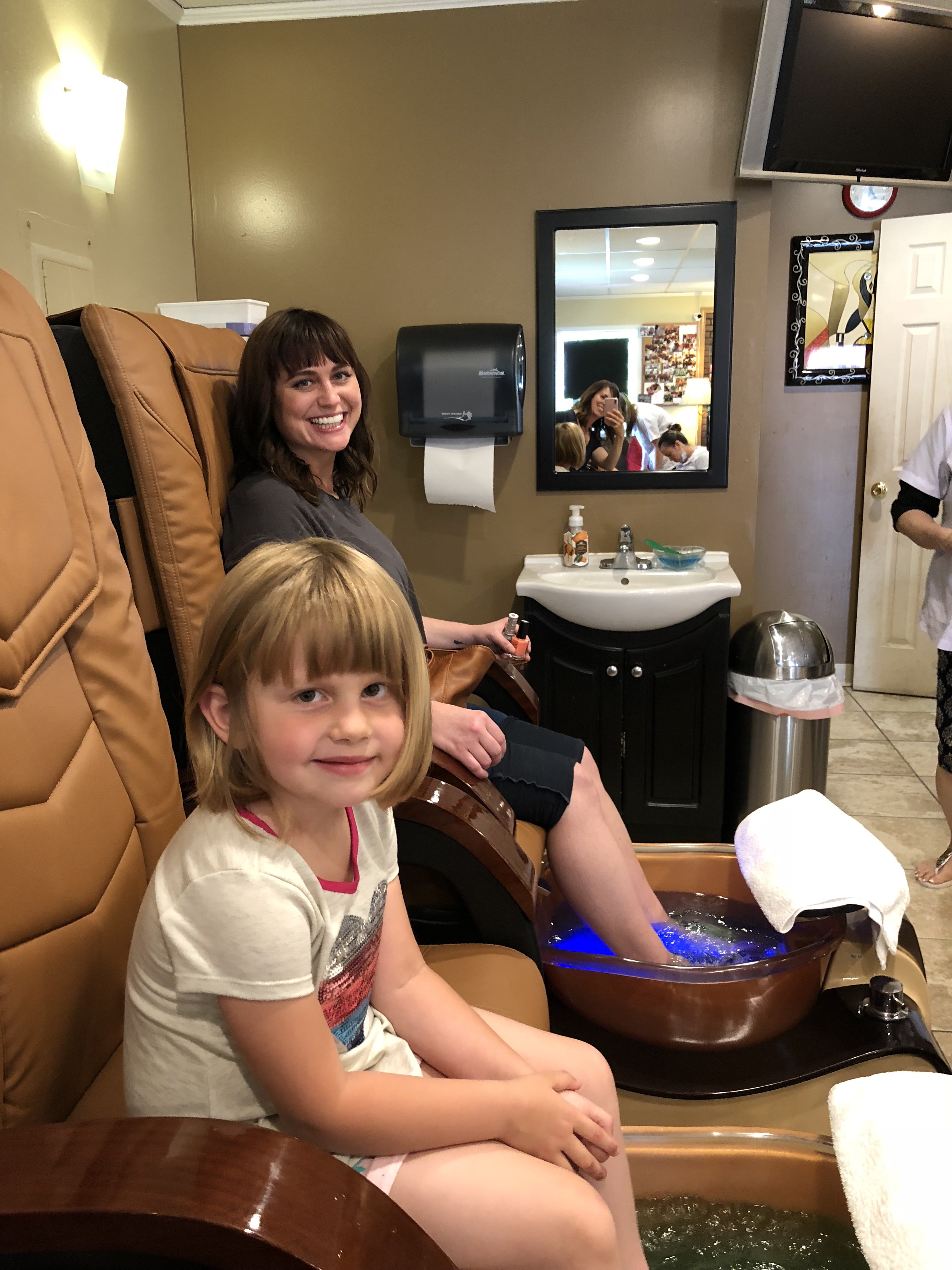 Aunt Jamie and Dylan getting a pedicure